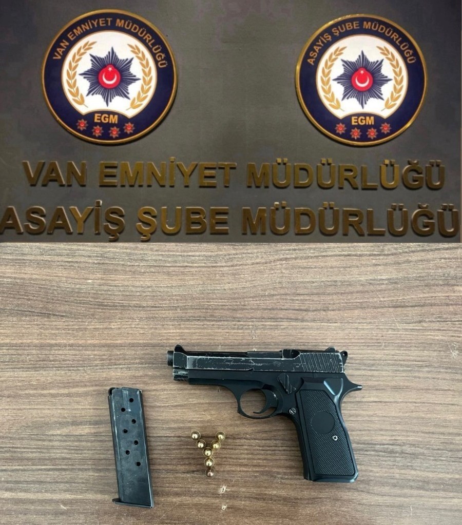 Van&rsquo;da değişik su&ccedil;lardan 58 kişi tutuklandı
