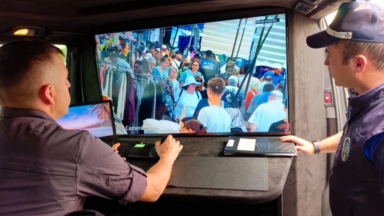 Silivri&rsquo;de zabıta ekipleri halk sağlığı i&ccedil;in sahada
