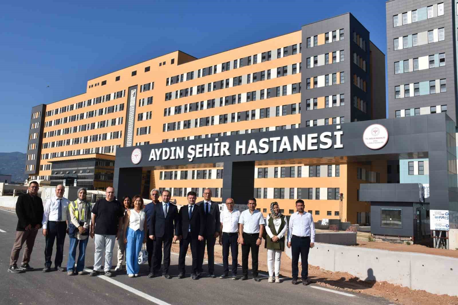 İl Sağlık Müdürü Şenkul, Şehir Hastanesi inşaatında incelemelerde bulundu