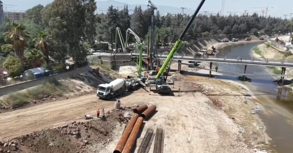 Lübnan’dan doğarak Hatay’dan Akdeniz’e dökülen Asi Nehri’nde ıslah çalışmaları başladı