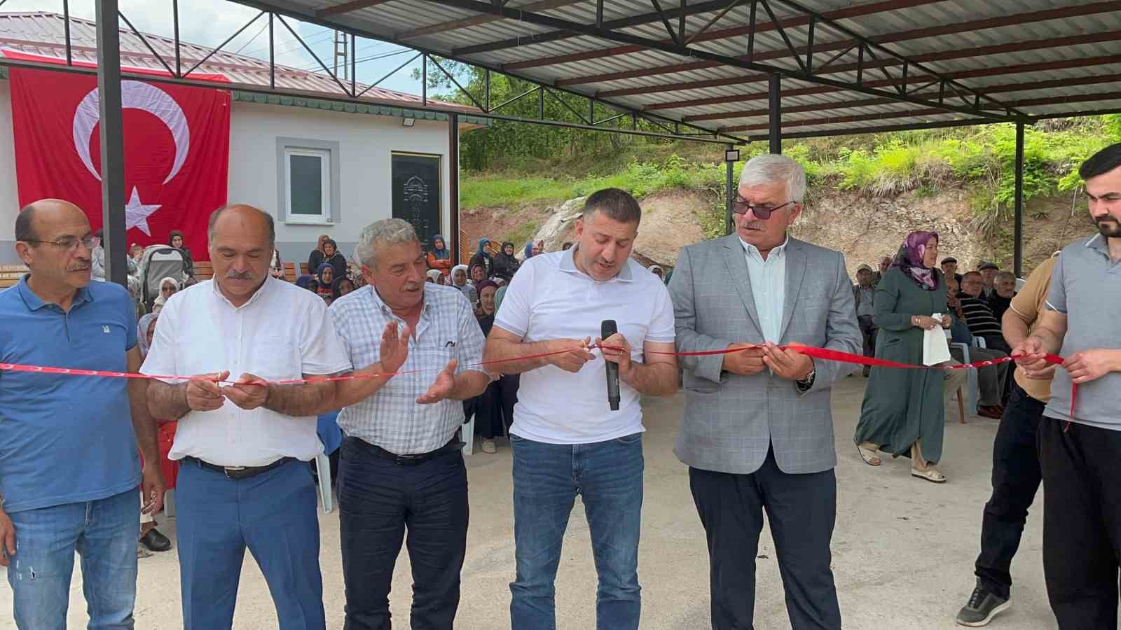 Hayırseverlerin desteği ile yapılan mescit ibadete açıldı