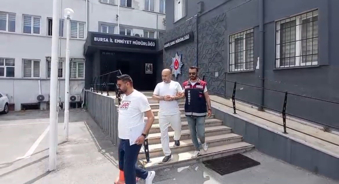 İnternetten iş başvurusunda bulundu, patronu tarafından 817 bin lira dolandırıldı