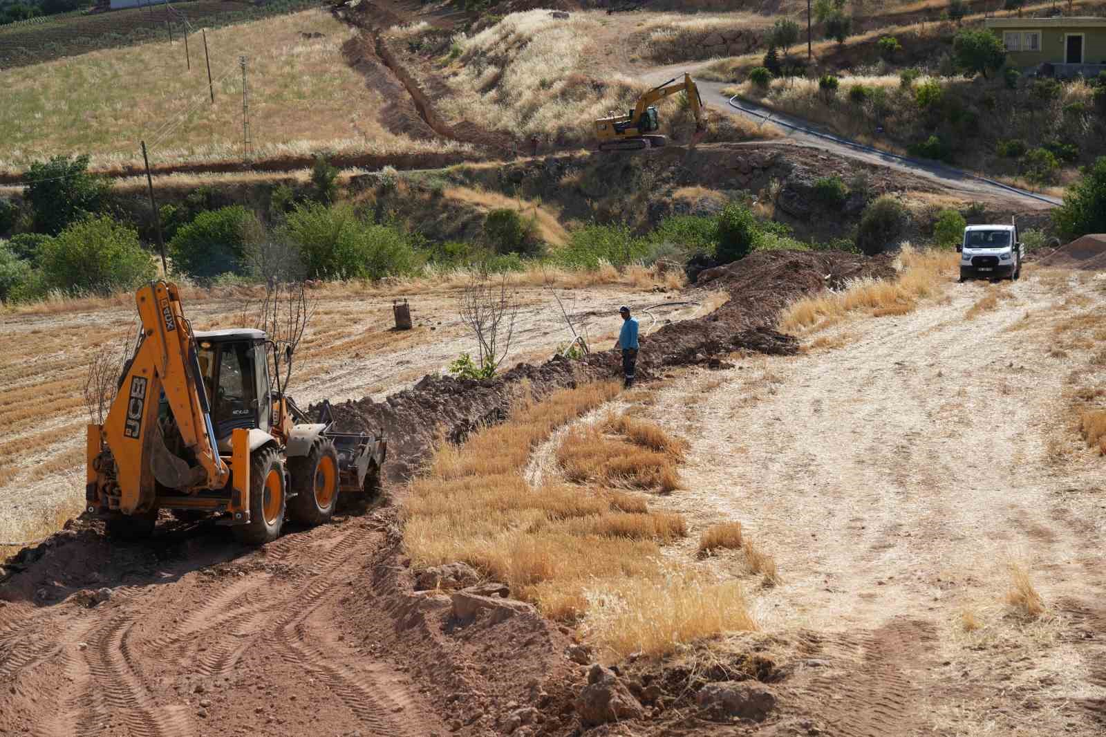 Başkan Tutdere, &ccedil;alışmaları yerinde inceledi

