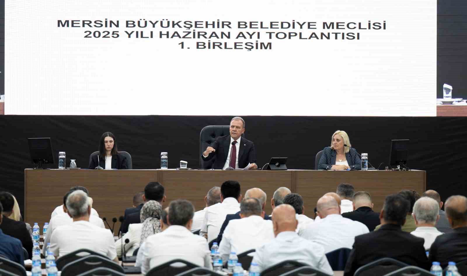 Seçer: "Mersin’de barış ve hoşgörü iklimini hep birlikte yaşatmaya devam edeceğiz"
