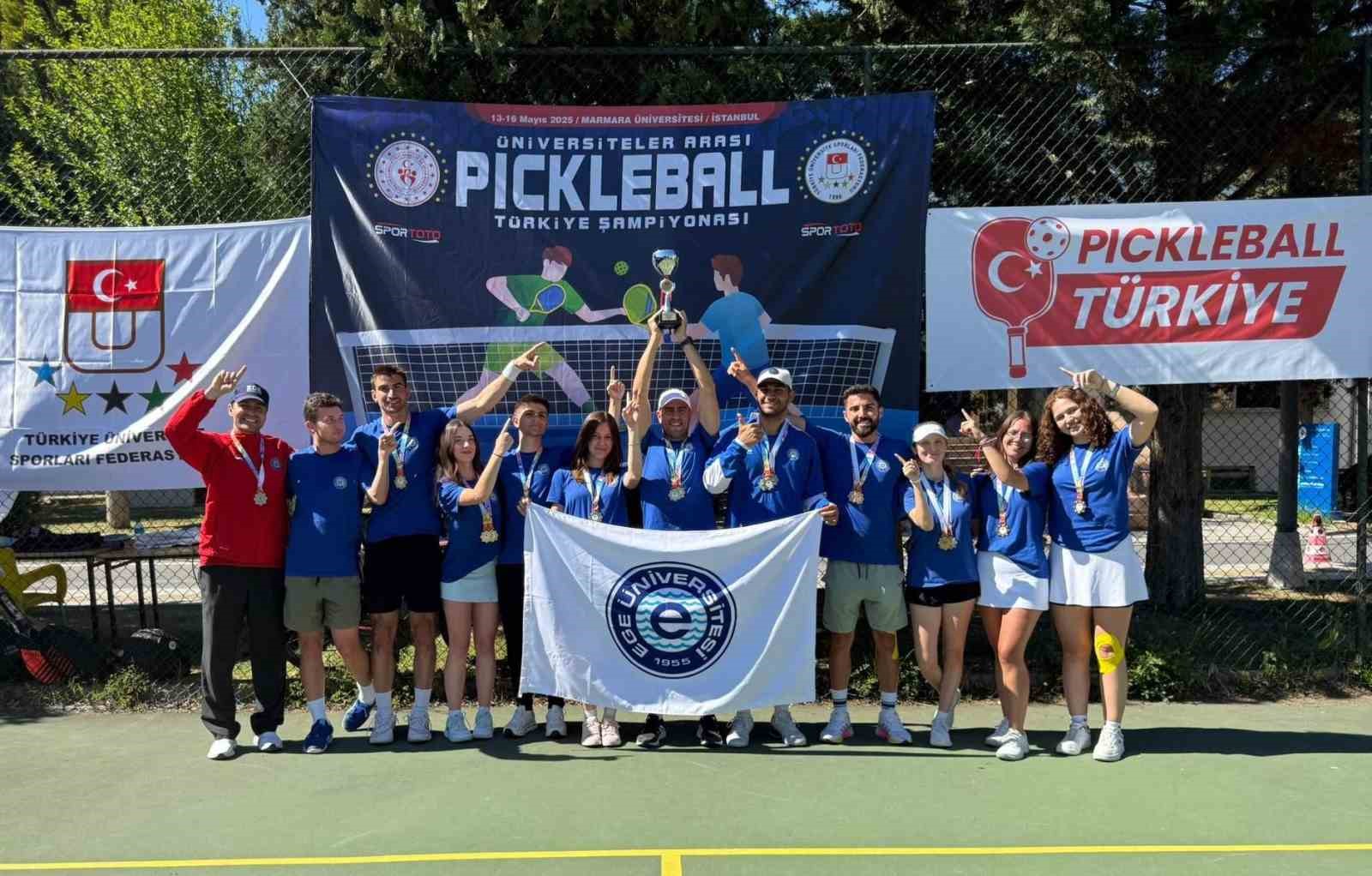 Ege Üniversitesi Pickleball Takımı Türkiye şampiyonu oldu