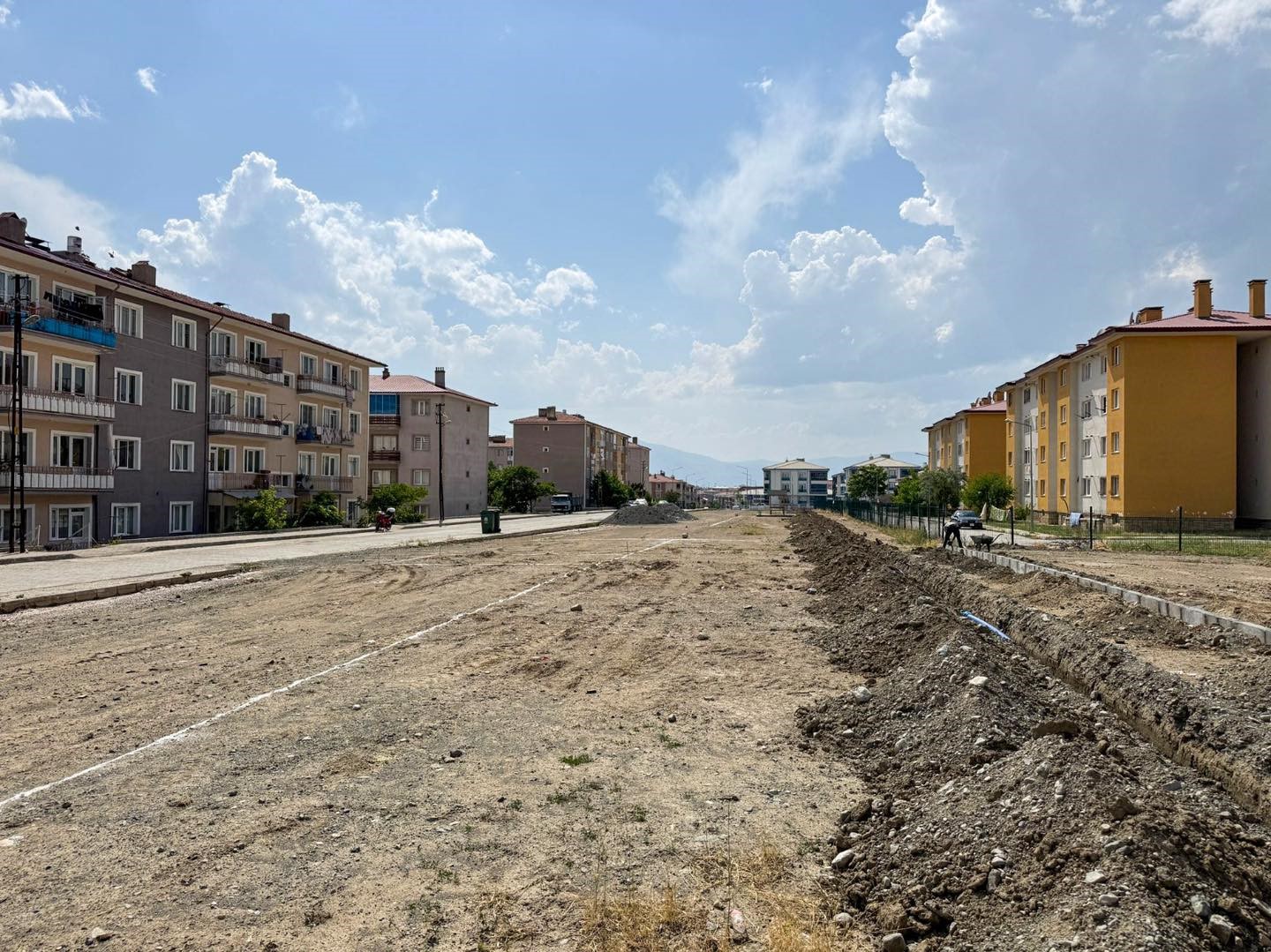 Yunus Emre Mahallesi’nde yeni çocuk parkı yapımına başlandı
