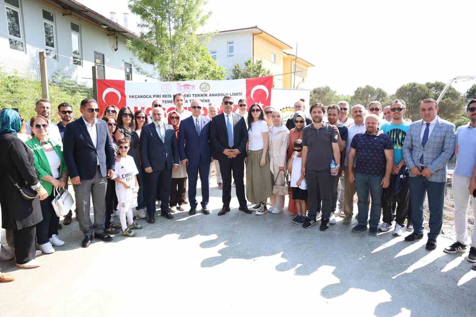 Ak&ccedil;akoca&rsquo;ya 16 sınıflı lise kazandırılıyor
