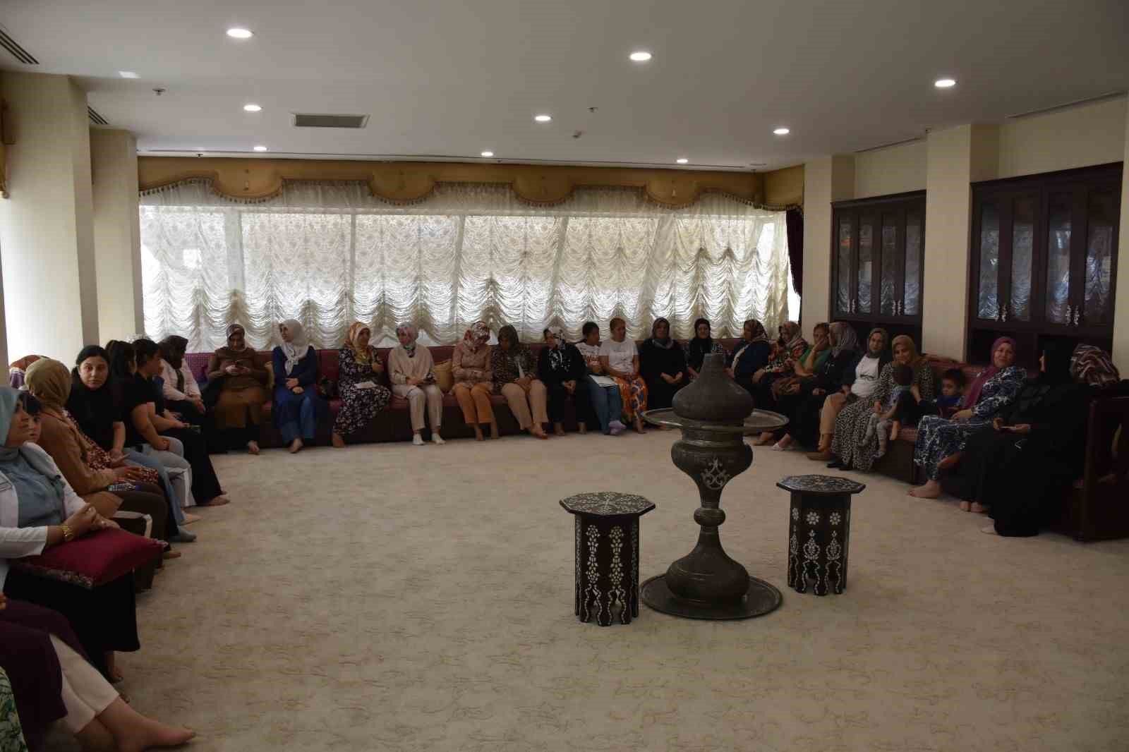 Geçmişi geleceğe taşıyan oda: Şark odası
