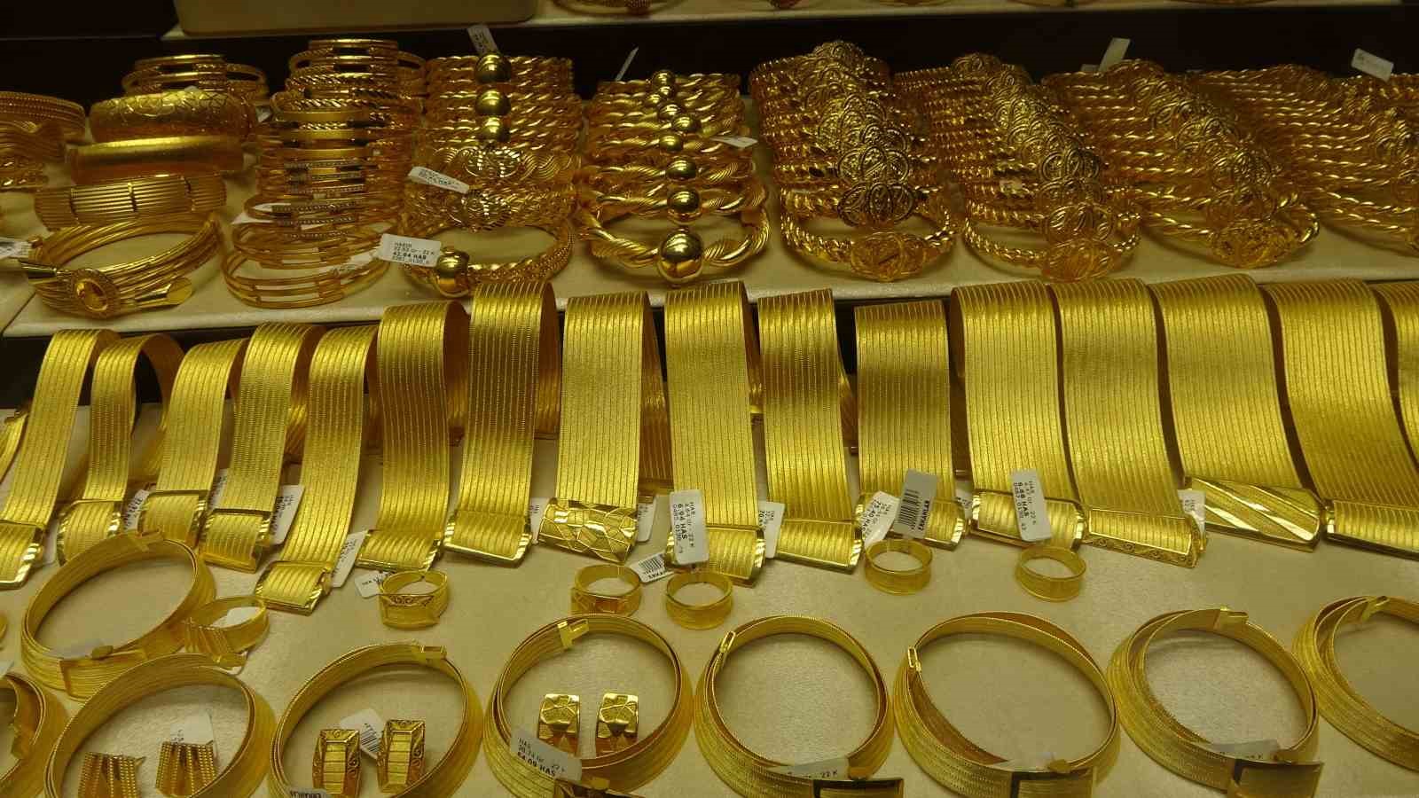 Çin, Hindistan, Rusya, Türkiye ve Orta Asya ülkeleri dolar bağımlılığını azaltmak için altına yöneliyor
