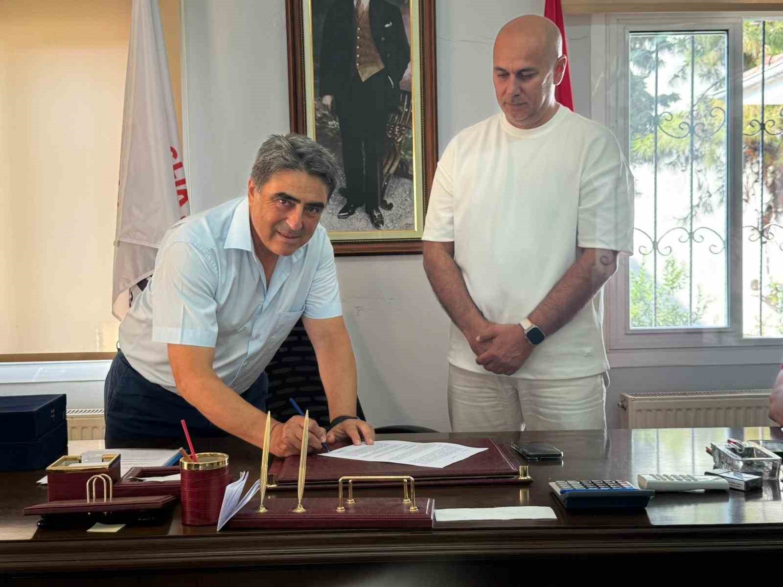 Kuşadasıspor altyapısına tecrübeli isim

