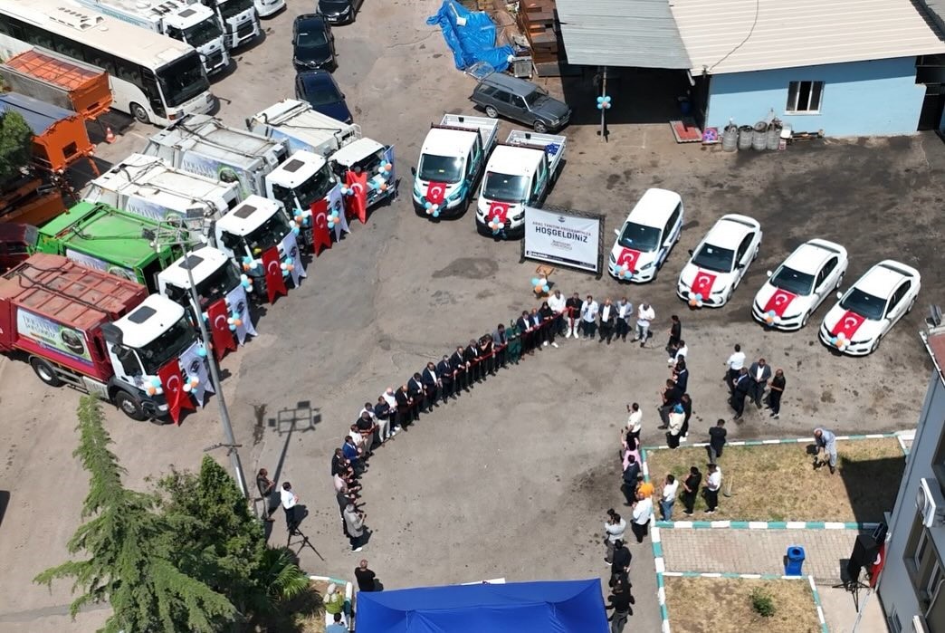 Dilovası&rsquo;nın yeni ara&ccedil;ları tanıtıldı
