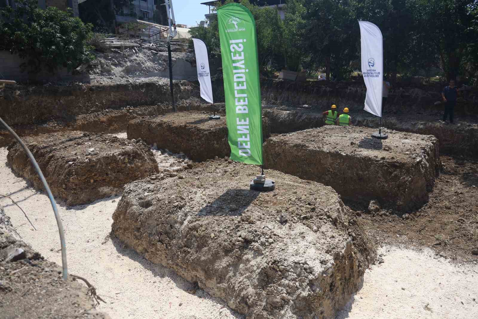 Hatay&rsquo;a 3 dilde eğitim verecek olan kreşin inşası i&ccedil;in temel atıldı
