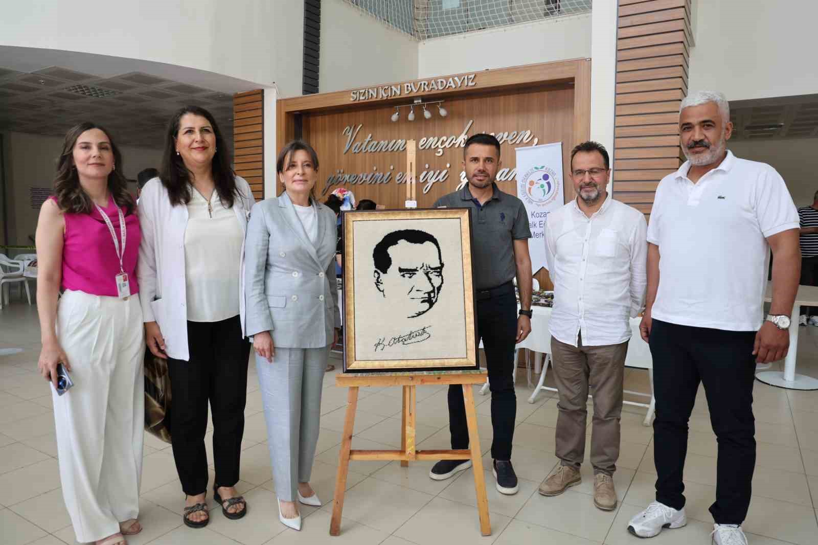 Adana’da el emeği göz nuru üretimle terapi