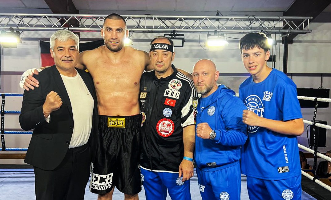 Ukraynalı Viktor Faust, ABD’li rakibi Christopher Lovejoy’u nakavt etti