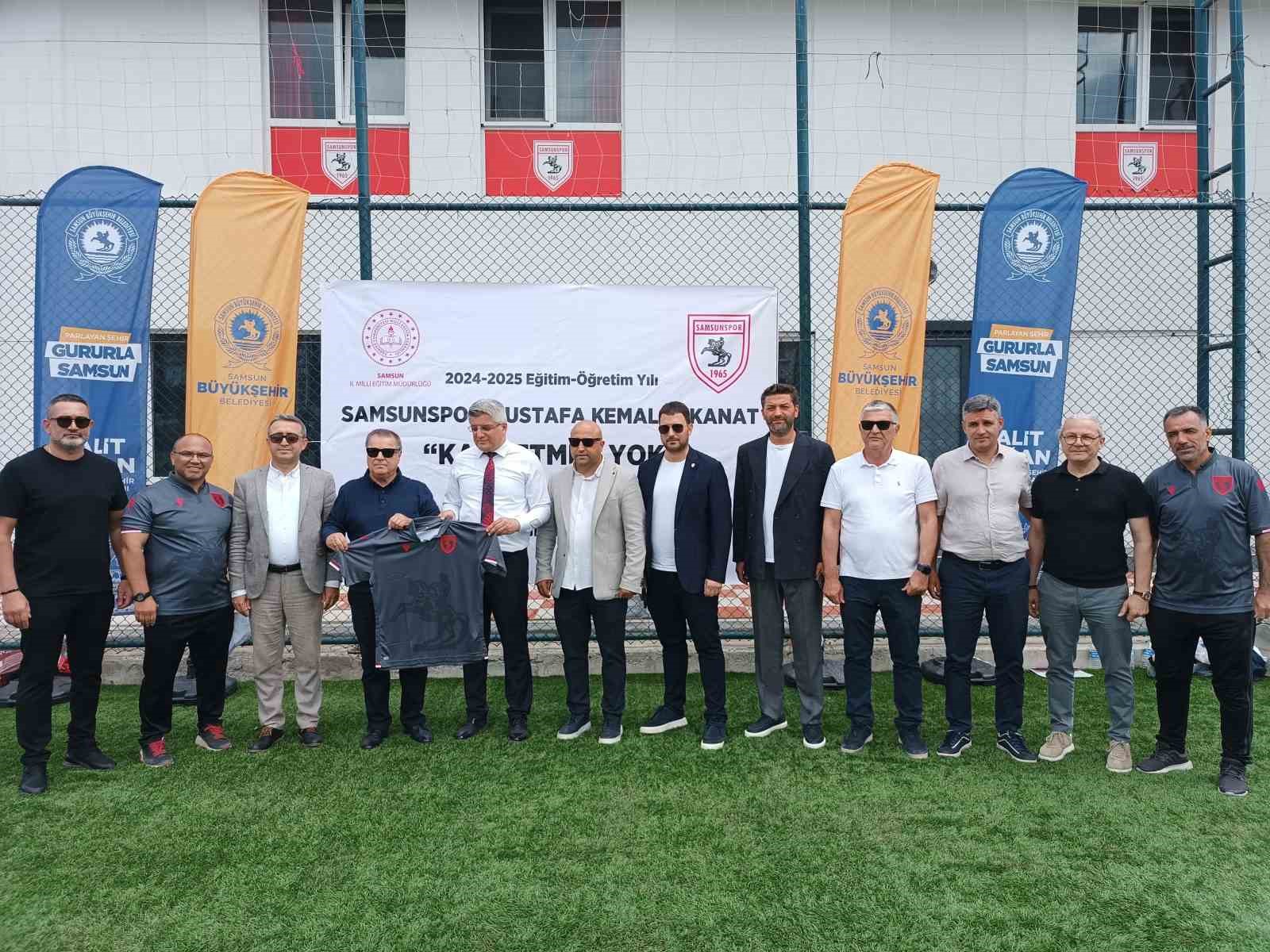Minik yıldızlar Samsunspor i&ccedil;in sahada
