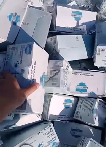 Kahramanmaraş’ta çok miktarda maske çöpe atıldı
