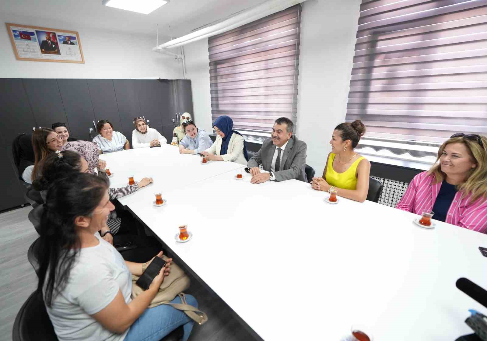 Bakan Tekin, Ankara’da "Dönem Sonu Faaliyet Haftası" etkinliklerine katıldı