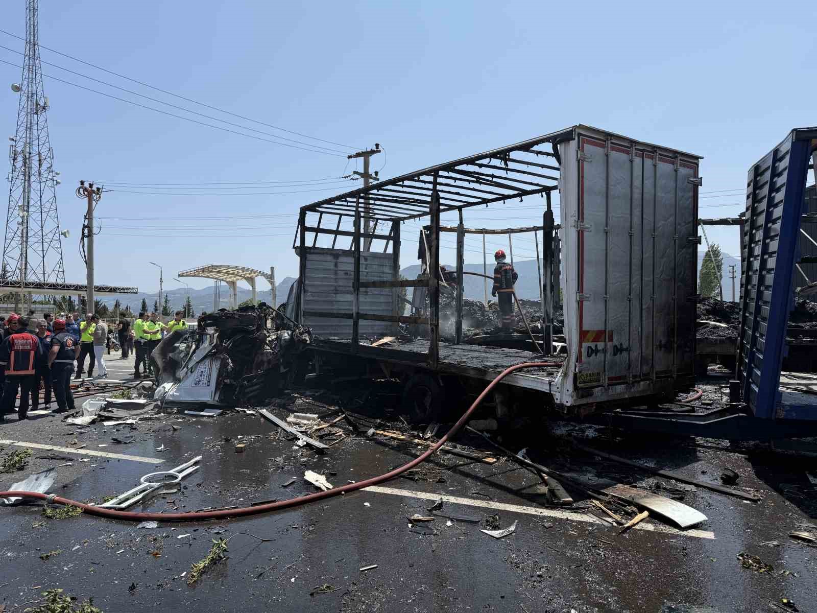 D-650’de kontrolden çıkan tır karşı şeride geçerek faciaya yol açtı: 1 ölü, 2 yaralı