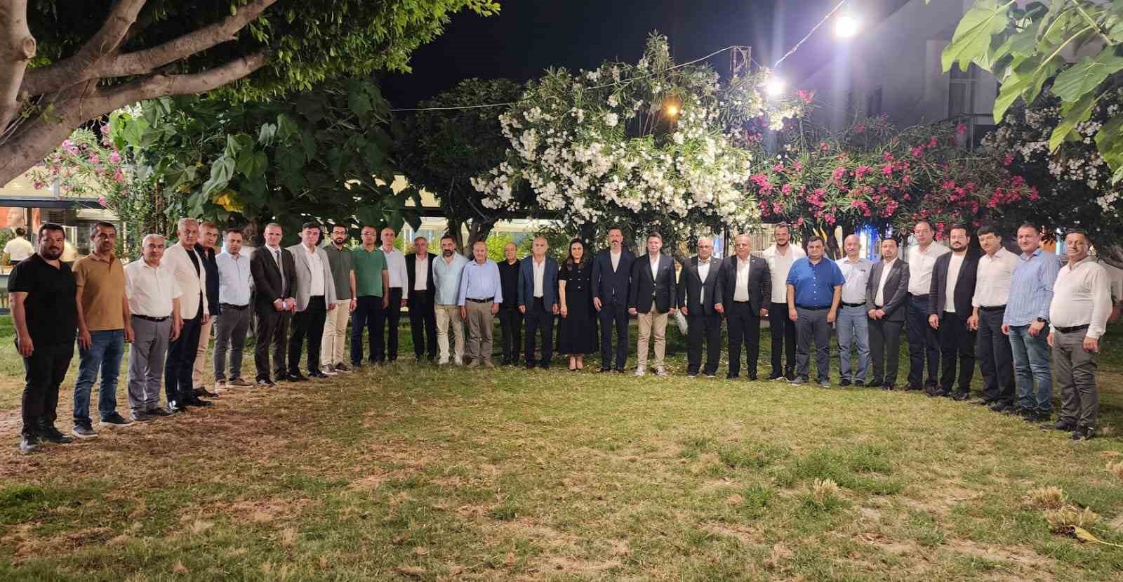 Kaymakam G&ouml;kpınar&rsquo;a Arsuz fahri hemşehrilik beratı verildi
