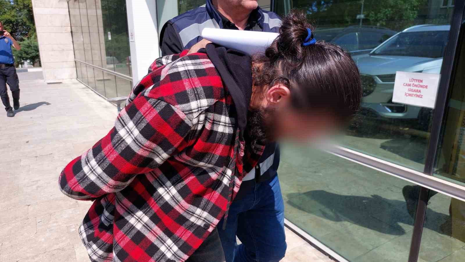 Birlikte yaşadığı kadını darp etti, fenalaşınca hastaneye kaldırdı
