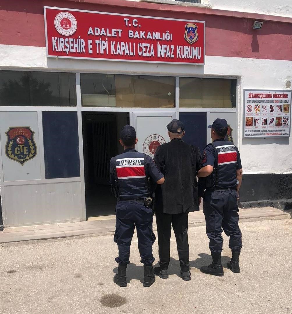 Kırşehir’de "yağma" suçundan aranan firari hükümlü yakalandı