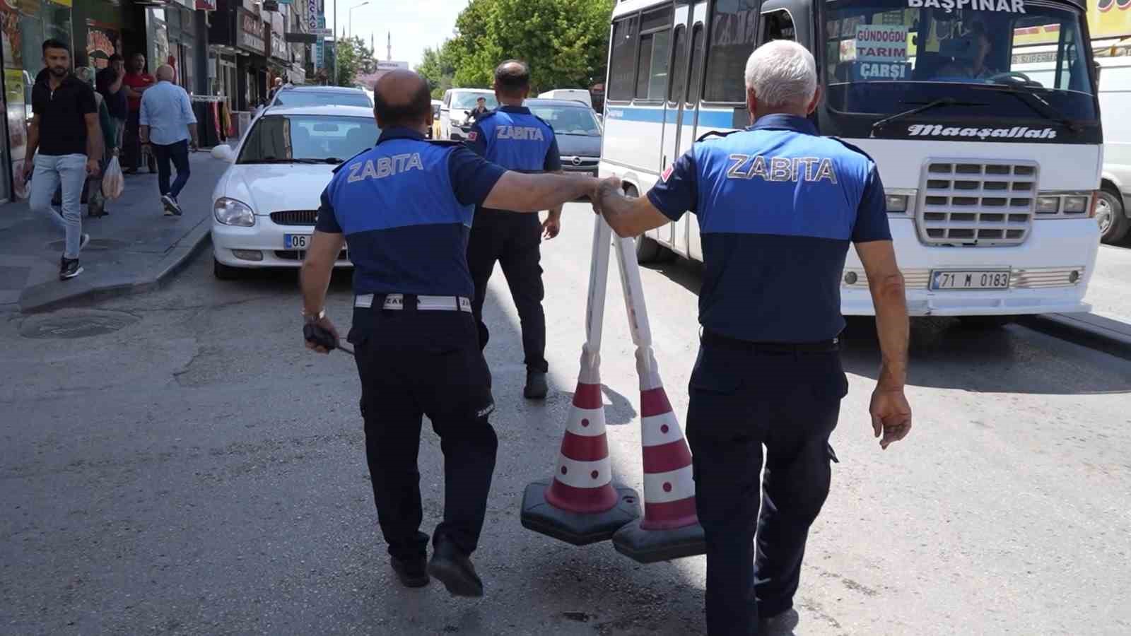 Kırıkkale&rsquo;de zabıtadan kaldırım ve yol işgali denetimi
