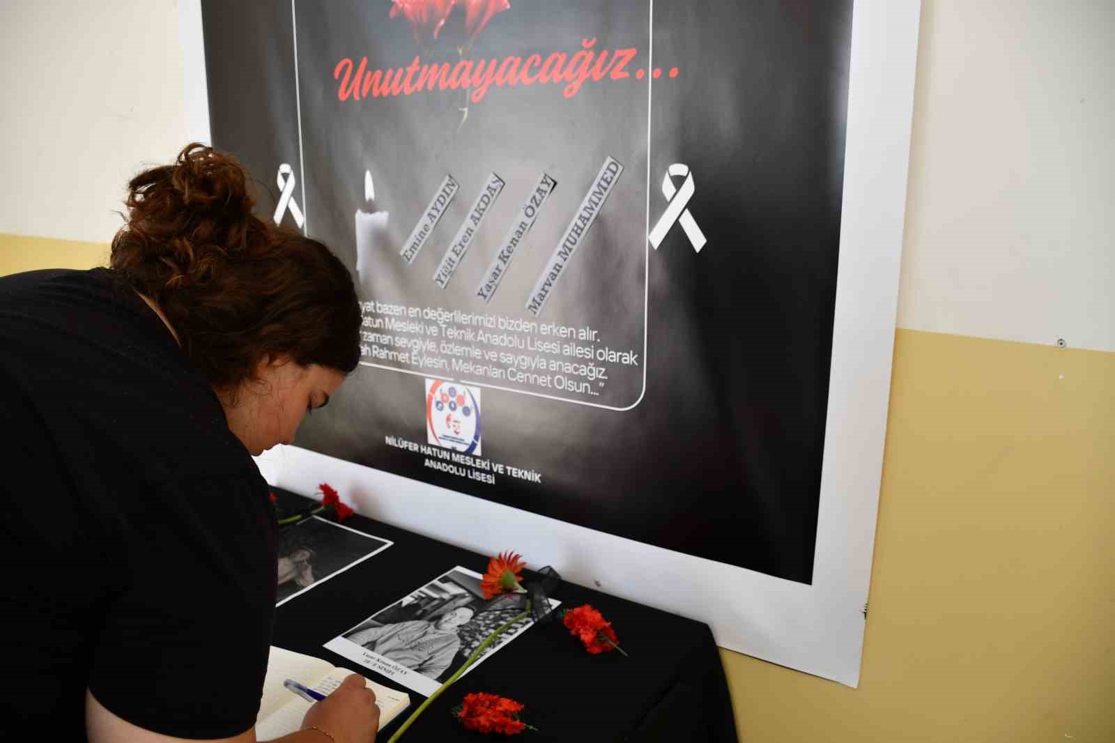 Motosiklet kazasında hayatını kaybeden &ouml;ğrenciler i&ccedil;in mevlit programı d&uuml;zenlendi
