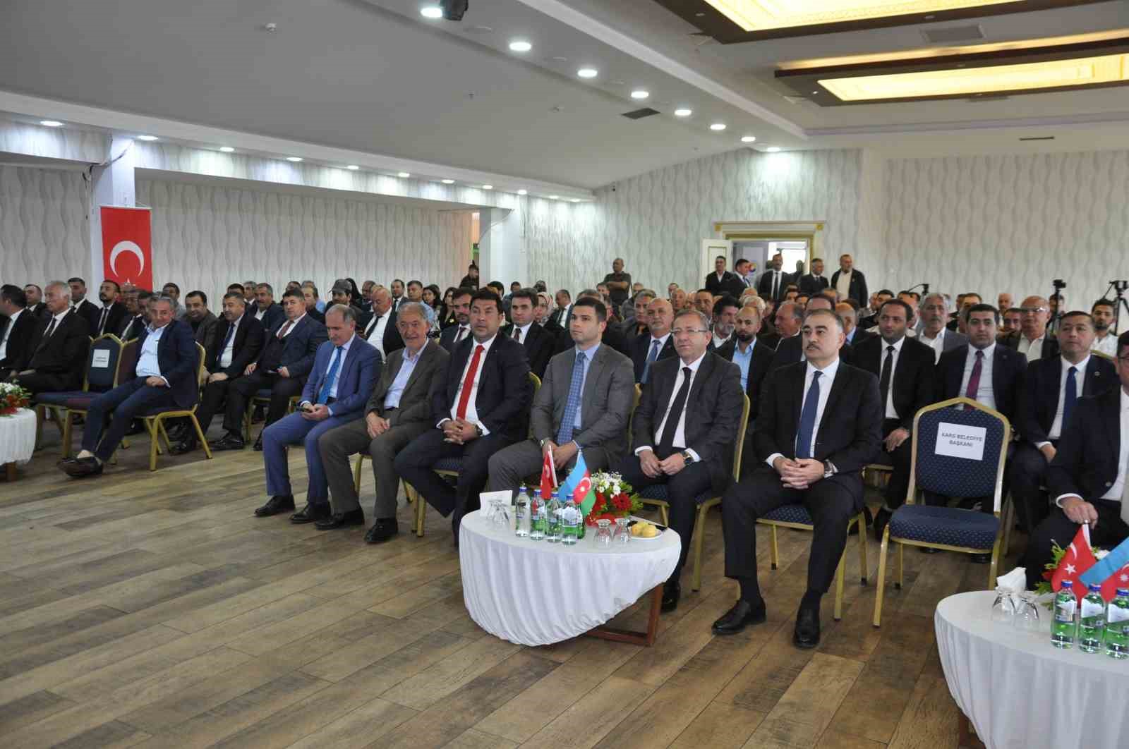 Türkiye-Azerbaycan iş adamları Kars’ta buluştu