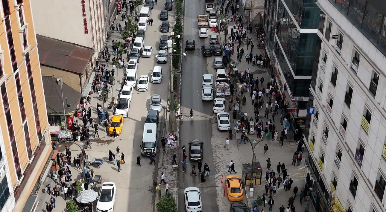 Y&uuml;ksekova M&uuml;ft&uuml;l&uuml;ğ&uuml; 7 yılda bin 600 &ccedil;iftin nik&acirc;hını kıydı
