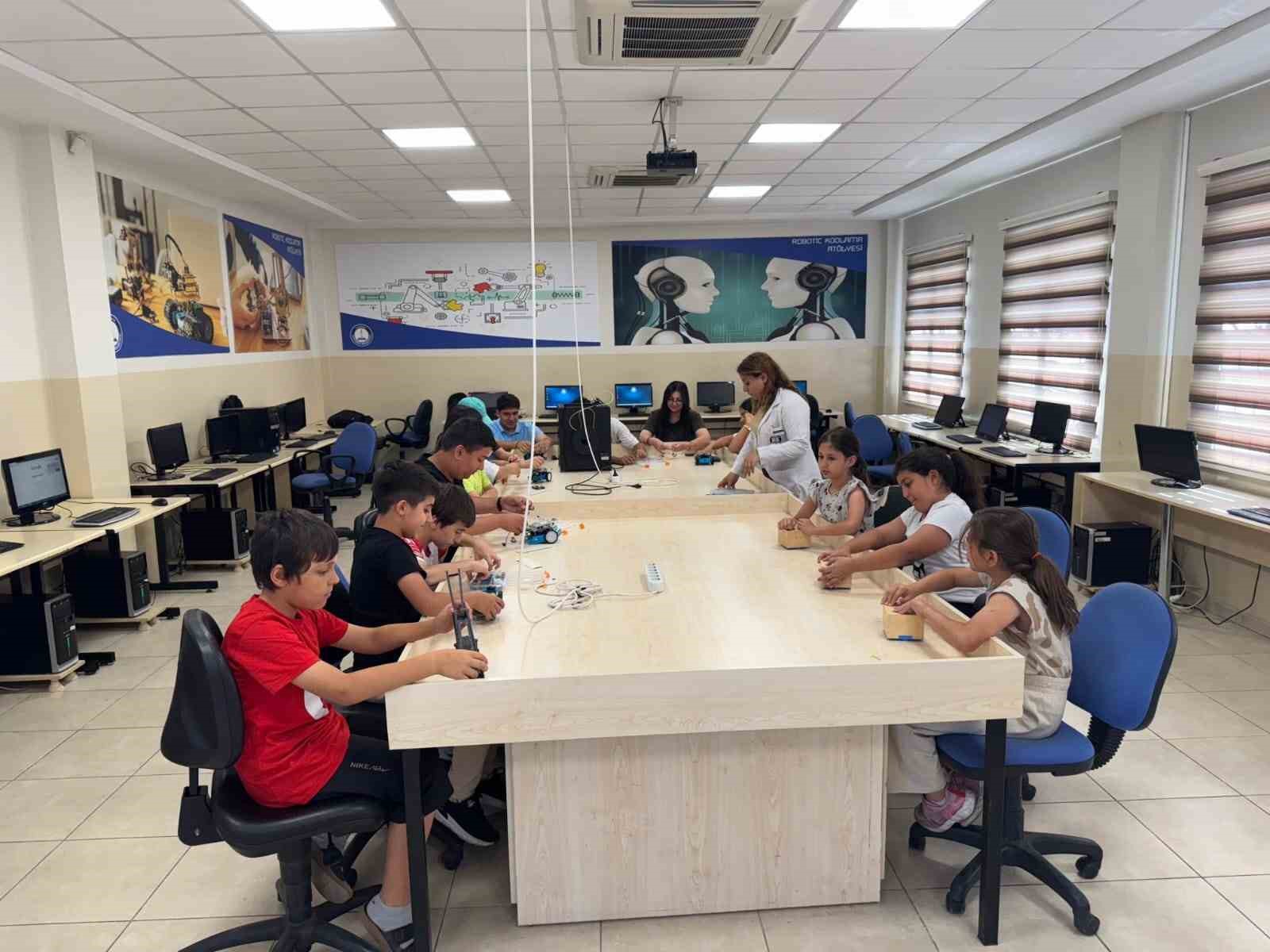 Geleceğin bilimcileri Şahinbey’de yetişiyor