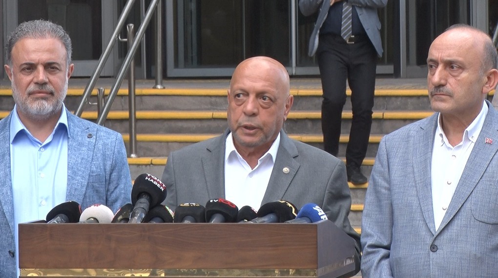 Bakan Işıkhan, HAK-İŞ Genel Başkanı Mahmut Arslan&rsquo;ı kabul etti
