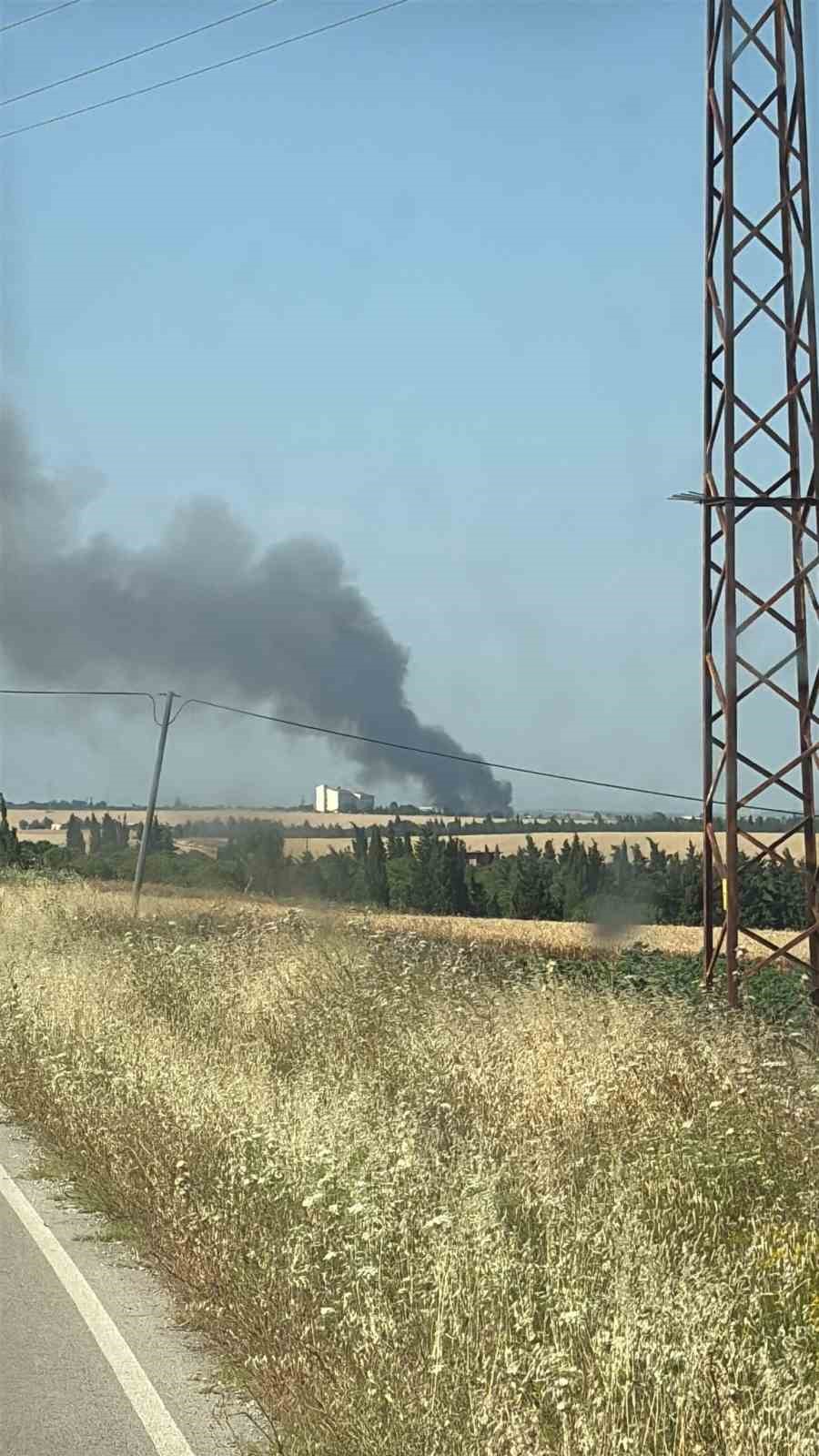 &Ccedil;anakkale&rsquo;de tarım arazisinde yangın

