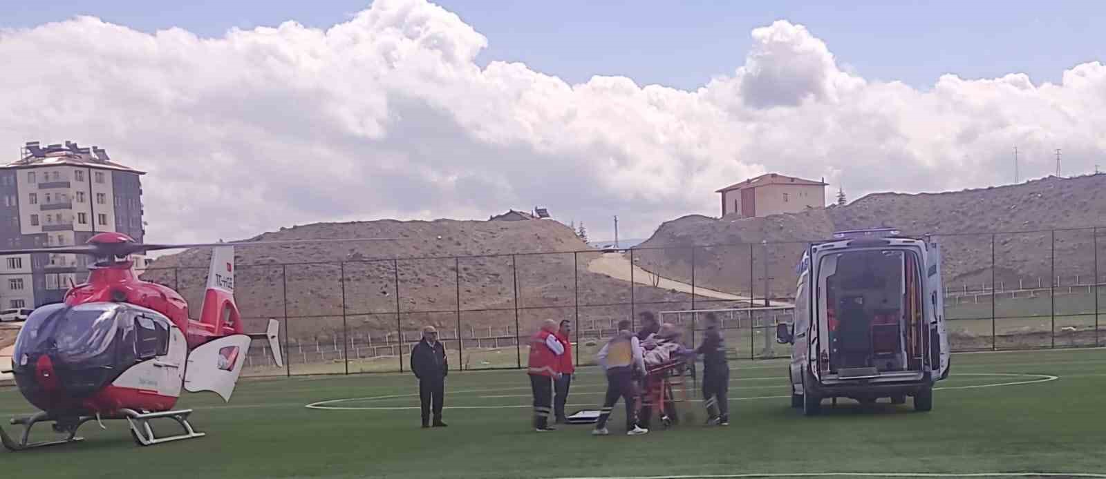 Ambulans helikopter Malatya’da 2 hasta için havalandı