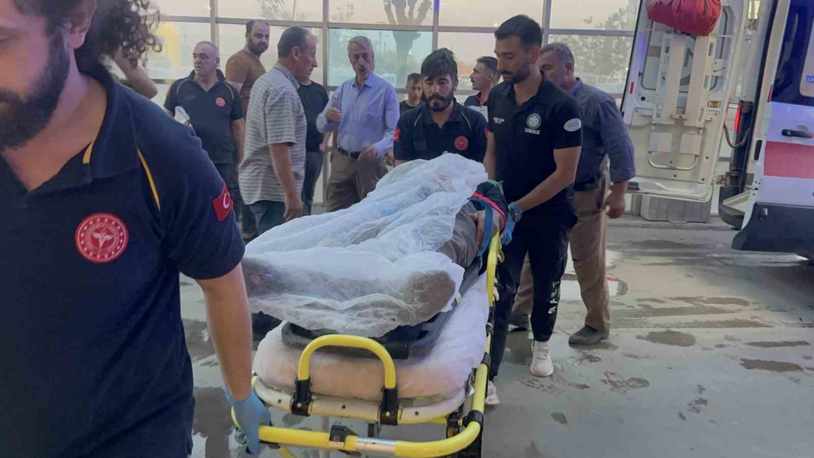 Hafif ticari araç uçuruma yuvarlandı: 1 ölü, 1 yaralı