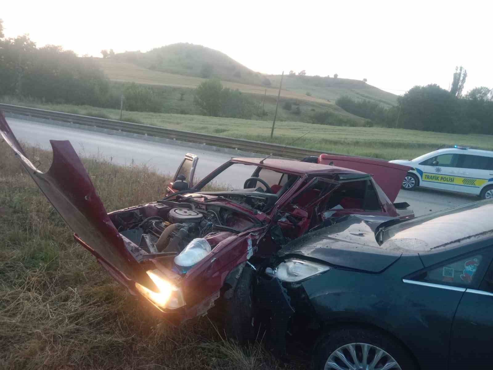 Kastamonu&rsquo;da iki ayrı trafik kazasında 3 kişi yaralandı
