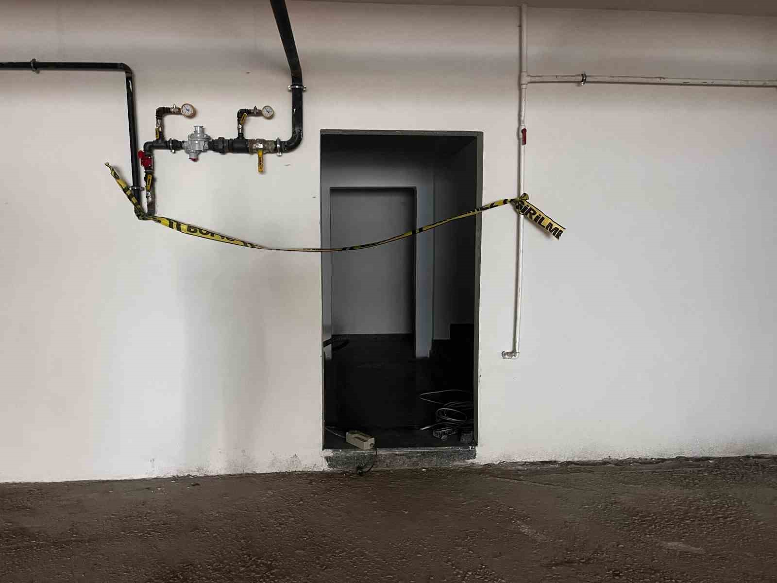 Yaptığı inşaatta elektrik akımına kapılan müteahhit öldü
