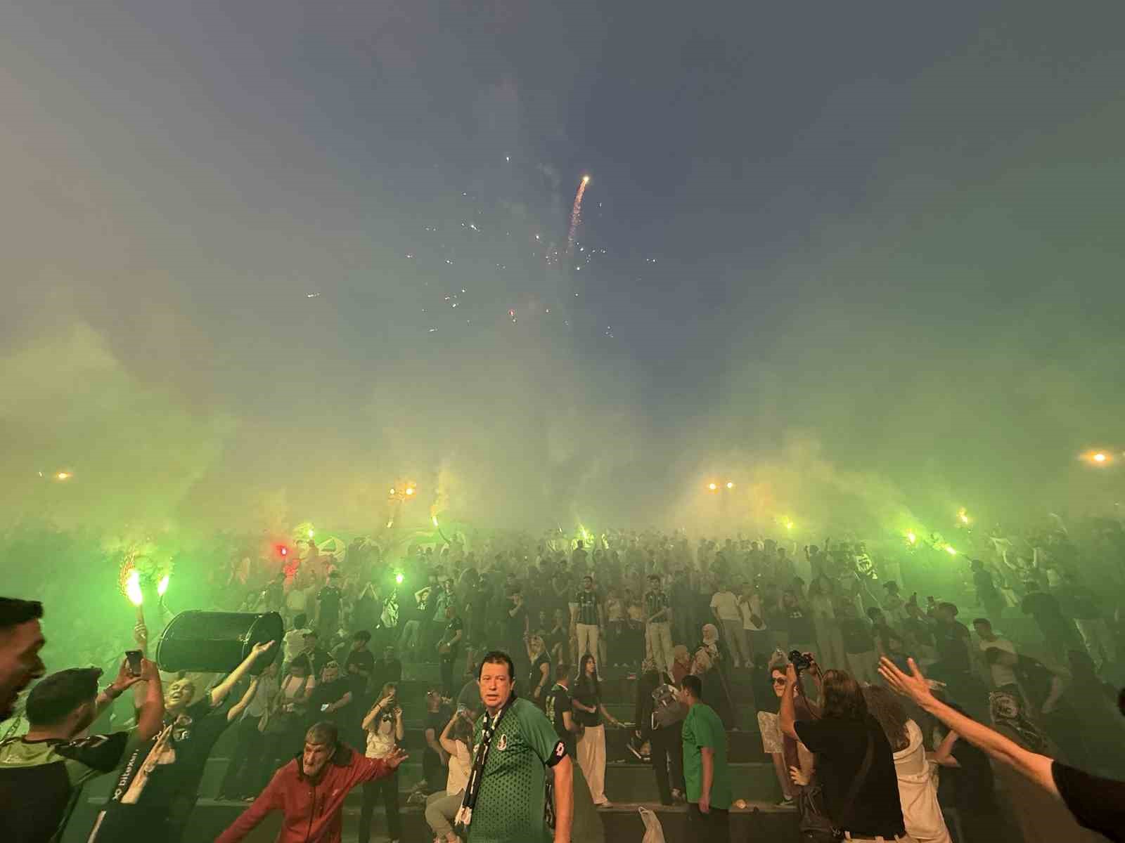 Sakaryaspor’un 60. yılı görsel şölene dönüştü