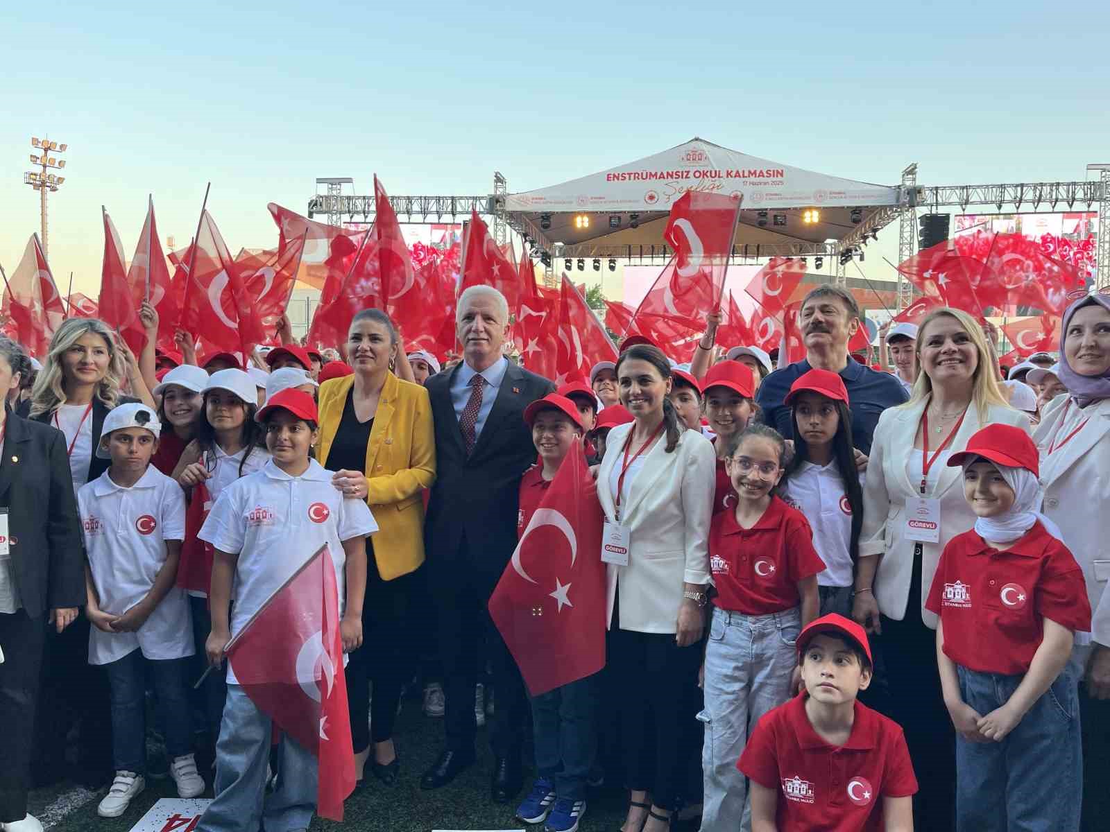 İstanbul’da "Enstrümansız Okul Kalmasın Şenliği" düzenlendi

