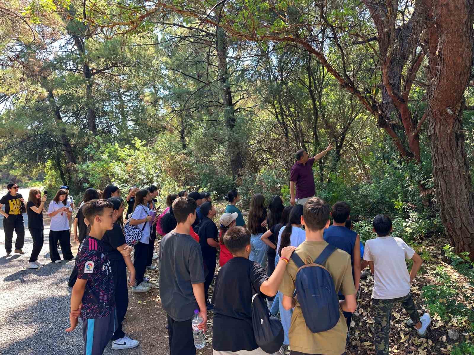 Ortaokul öğrencileri doğanın dilini öğrendi