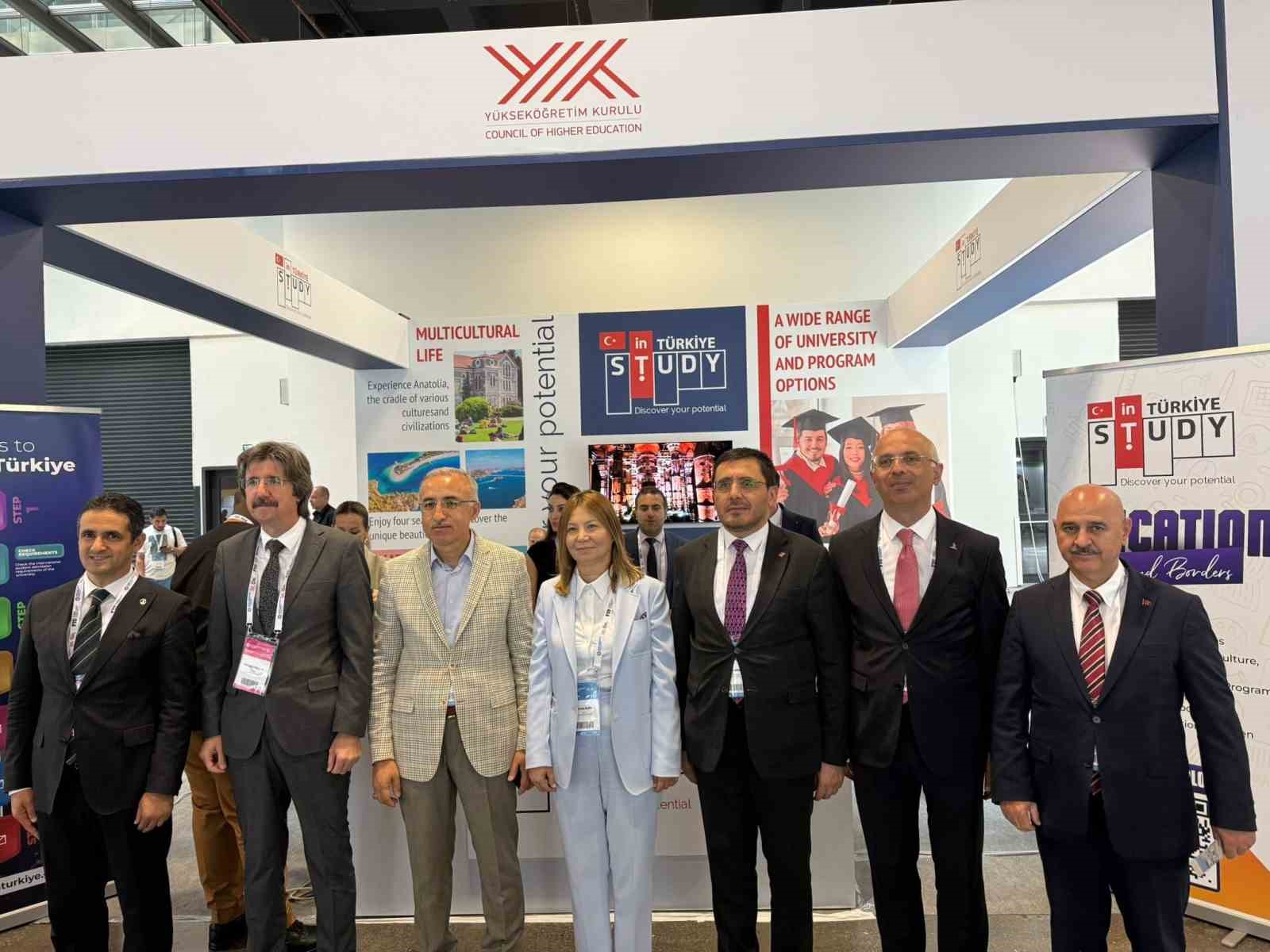 110 ülkeden 5 bin kişi katıldı