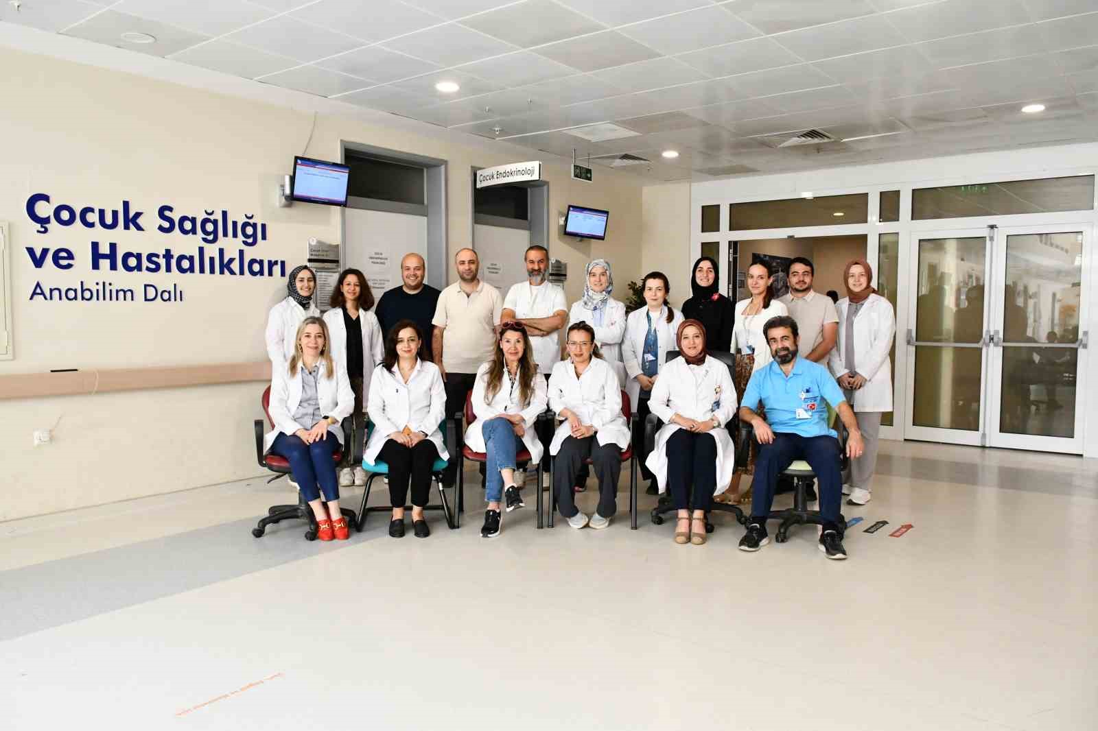 Düzce Üniversitesi minik kalplerin yanında