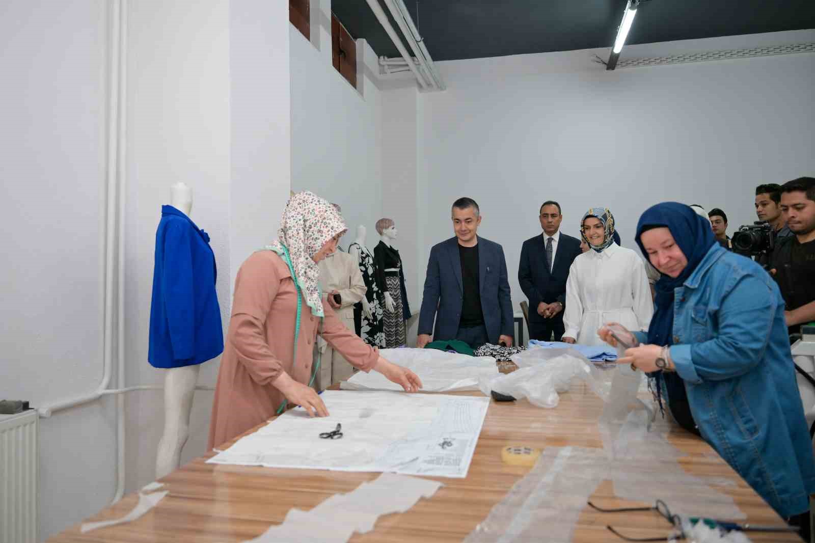 Esenyurt’ta kadınlara destek büyüyor