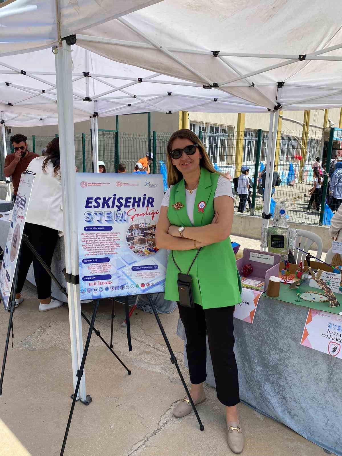 Eskişehir Vali Münir Raif İlkokulun ‘STEM Şenliği’ etkinliğinde
