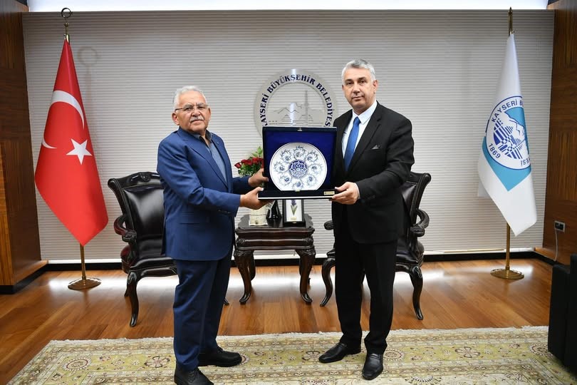 Başkan B&uuml;y&uuml;kkılı&ccedil;, Kayseri&rsquo;yi tanıtan Endonezyalı &ouml;ğrencileri ağırladı
