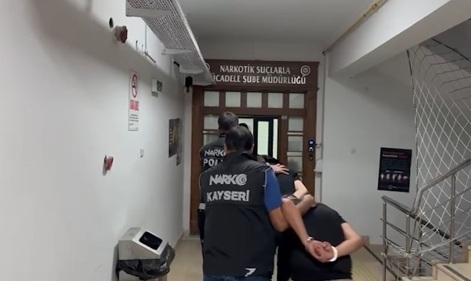 Aranan 7 kişi yakalandı