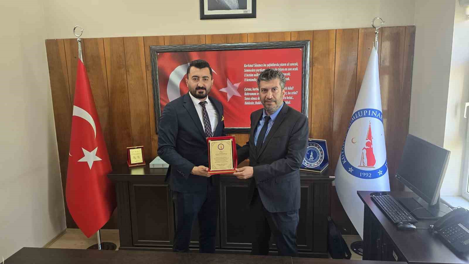 Gediz Meslek Yüksekokulu’nda müdürlük devir teslim töreni