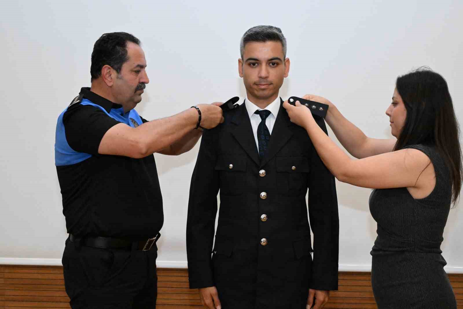 Antalya Emniyet M&uuml;d&uuml;rl&uuml;ğ&uuml;&rsquo;nde r&uuml;tbe terfi t&ouml;reni d&uuml;zenlendi
