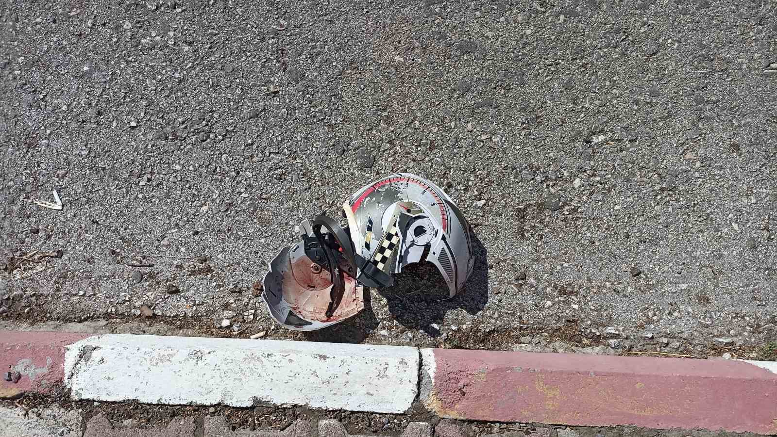 Bariyerlere çarpan motosiklet sürücüsü ağır yaralandı