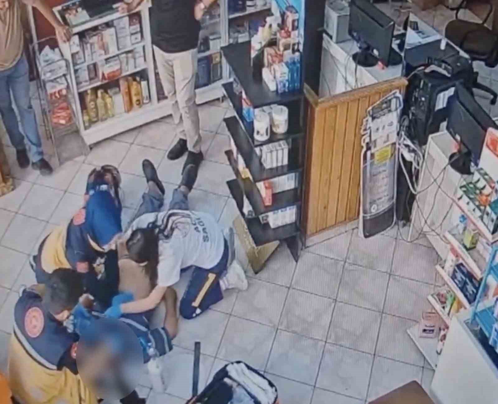 Eczanede yere yığıldı, sağlık çalışanları hayata döndürebilmek için dakikalarca ter döktü