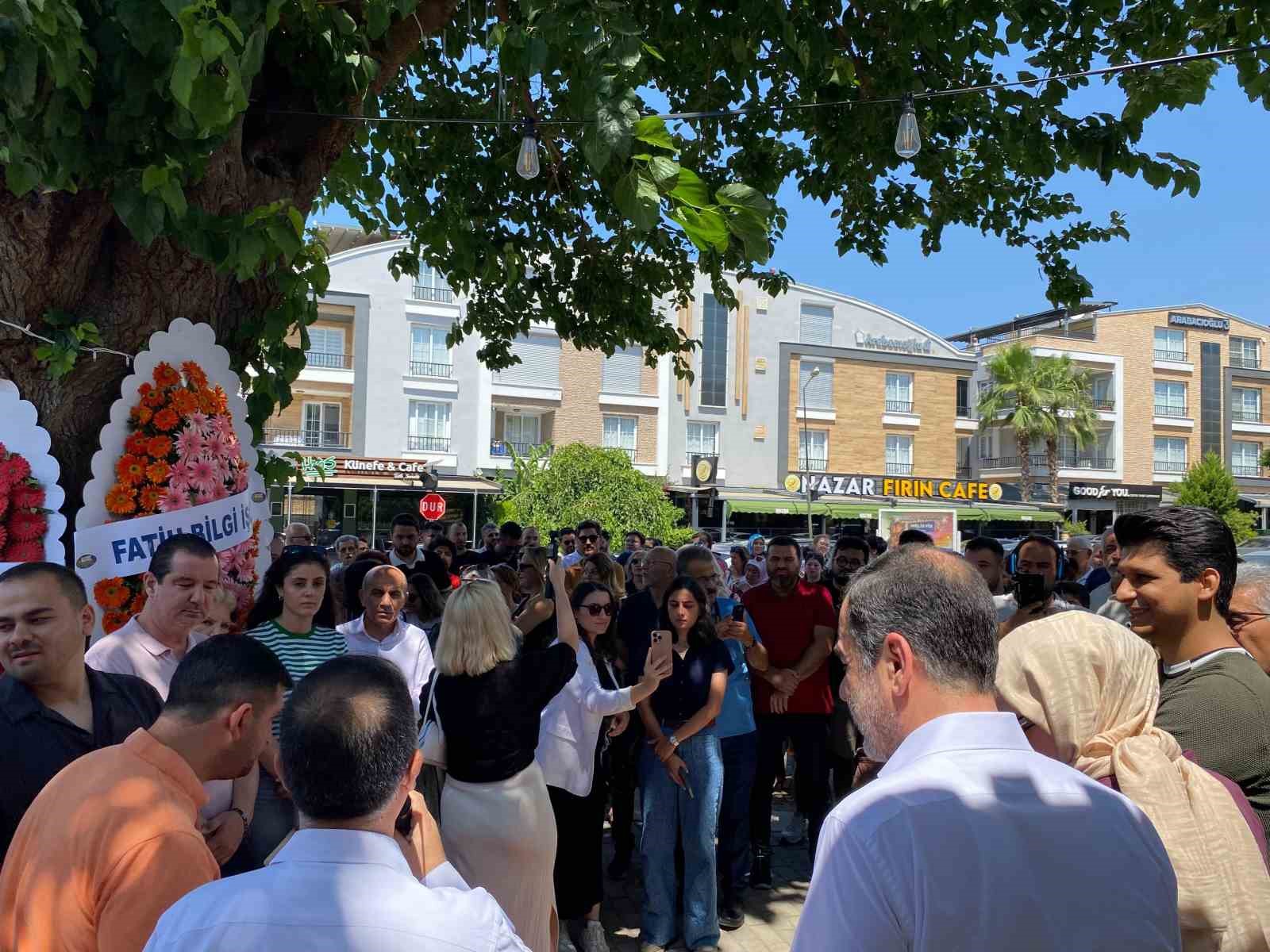 Aydın’da hem tatlı hem de hatırlı açılış
